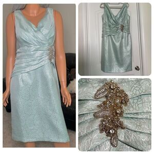 KM Collections Milla Bell Dress Sz 16 Wedding Formal Mint Green Silver Metallic
